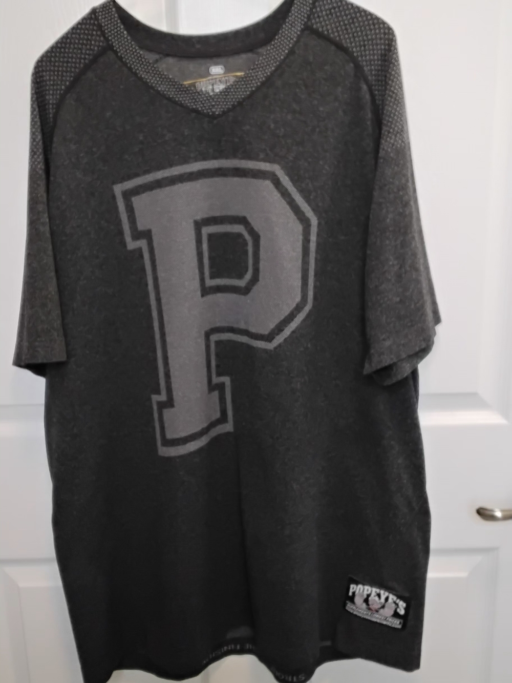 Charcoal‎ Graphic 'P' Tee "Popeye's"